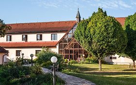 Holenský dvůr